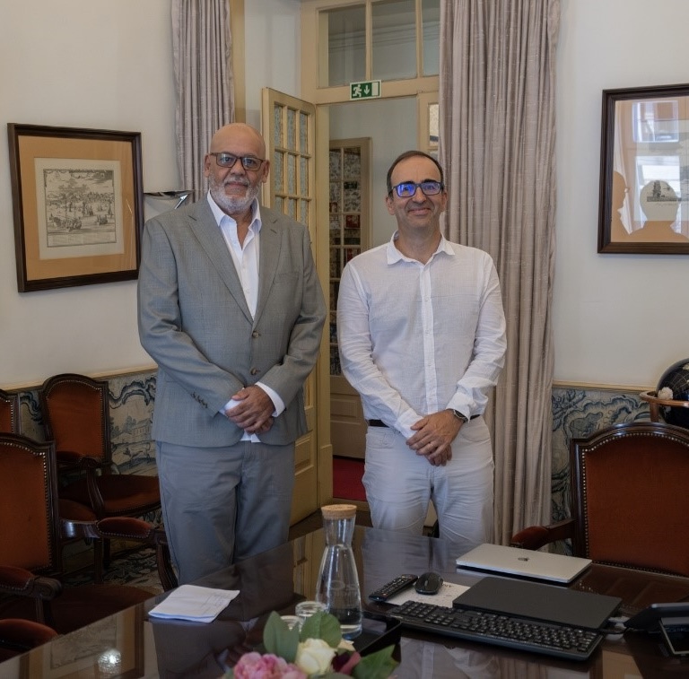 Pró-Rietor da UNDIL e..